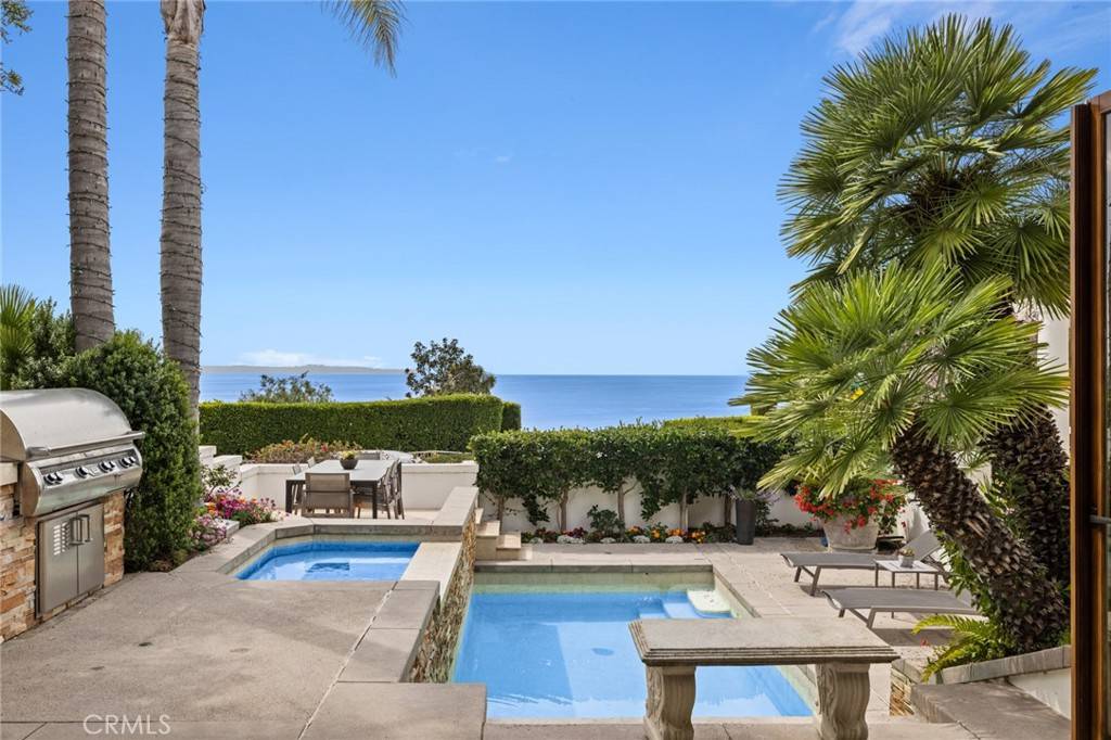 Laguna Beach, CA 92651,724 Davis WAY