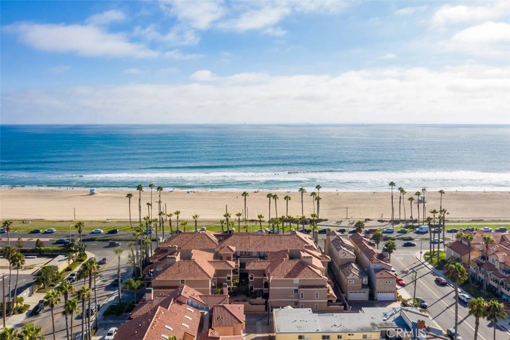 Huntington Beach, CA 92648,1900 Pacific Coast HWY #6