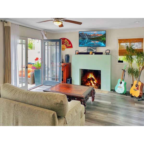 Laguna Beach, CA 92651,888 Bluebird Canyon DR