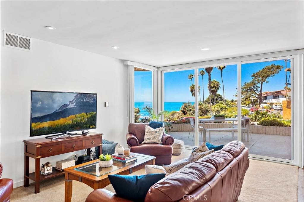 Laguna Beach, CA 92651,520 Cliff Drive #101