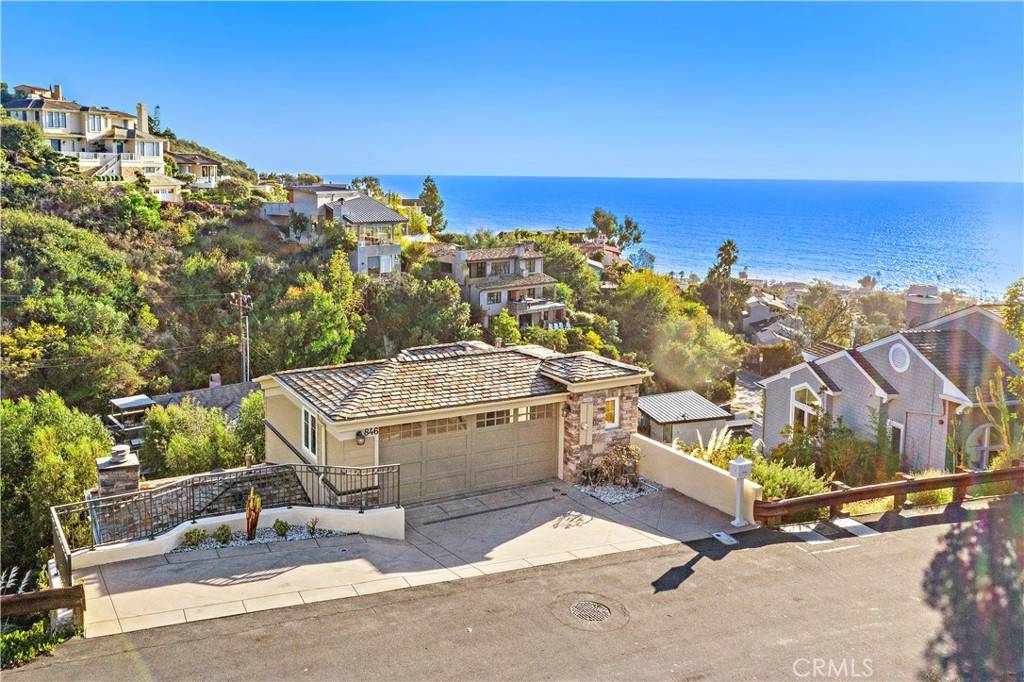 Laguna Beach, CA 92651,846 Diamond ST