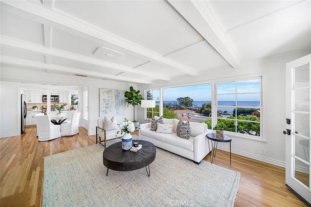 Laguna Beach, CA 92651,225 Viejo ST