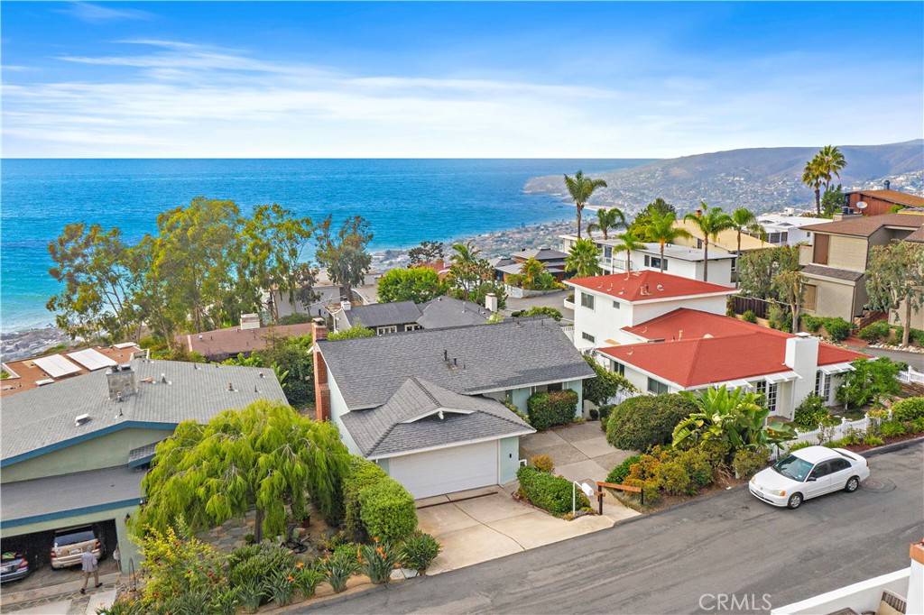 Laguna Beach, CA 92651,975 Katella ST