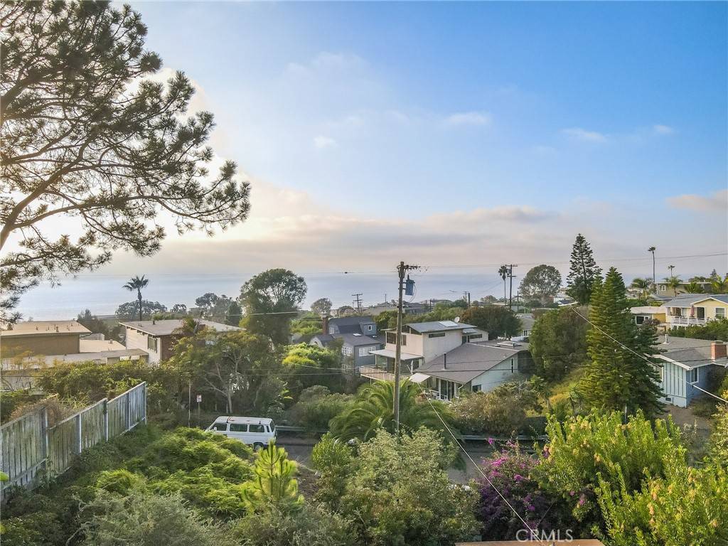 Laguna Beach, CA 92651,31744 Scenic DR