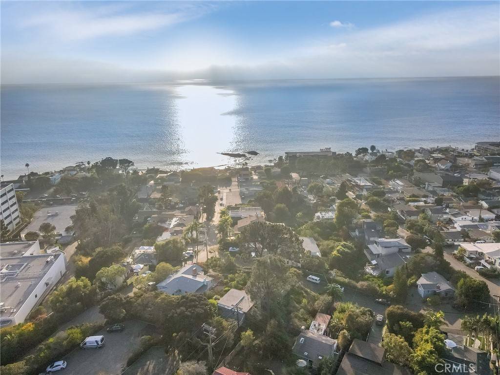 Laguna Beach, CA 92651,31744 Scenic DR