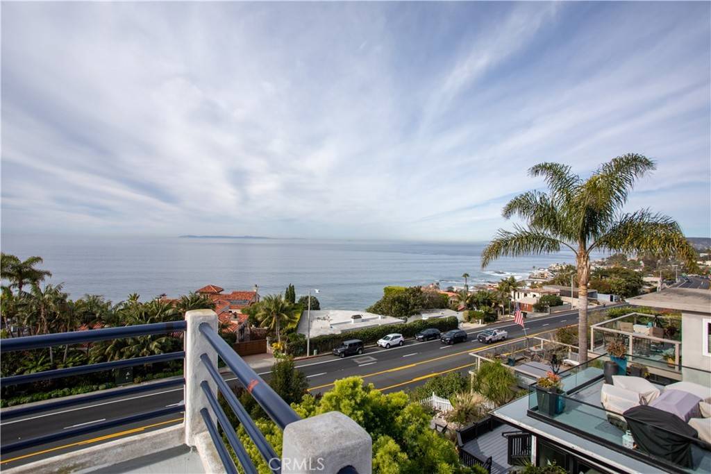 Laguna Beach, CA 92651,32156 Virginia WAY