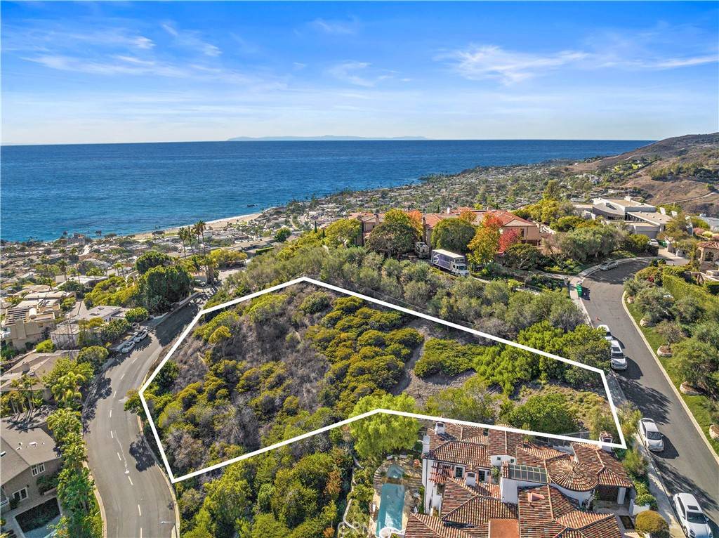 Laguna Beach, CA 92651,1340 Moorea WAY