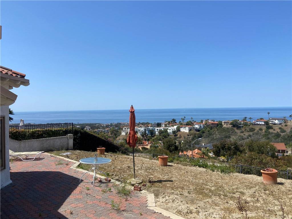 San Clemente, CA 92672,551 Avenida Del Verdor