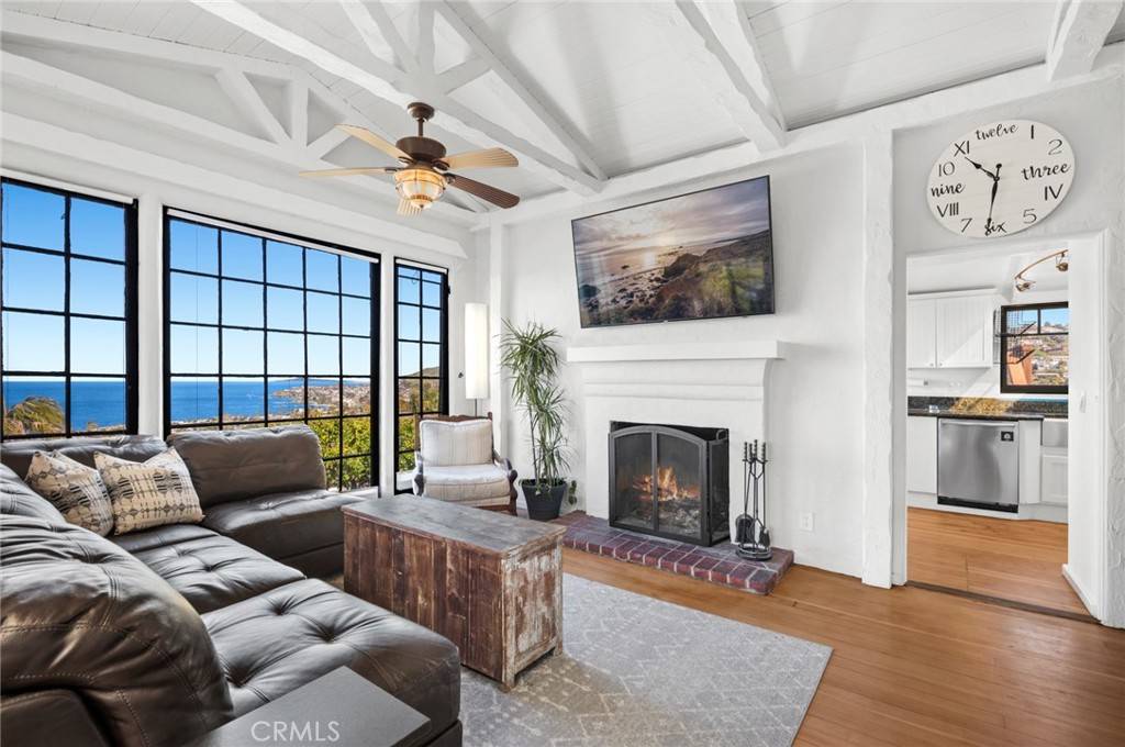 Laguna Beach, CA 92651,1003 Van Dyke