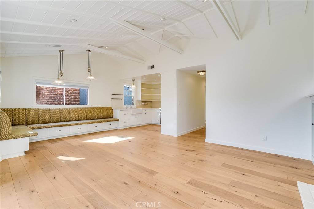 Corona Del Mar, CA 92625,705 Iris