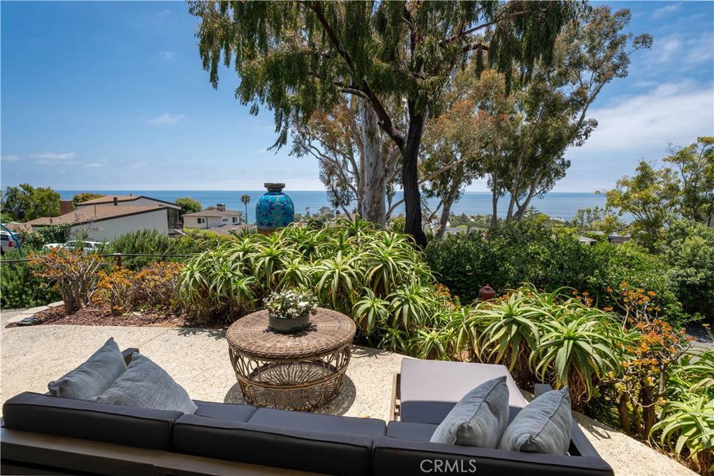 Laguna Beach, CA 92651,400 Panorama DR