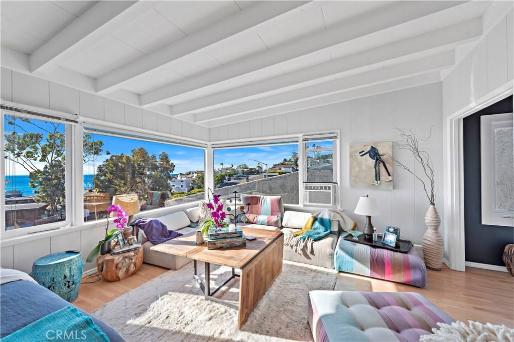 Laguna Beach, CA 92651,2894 S Coast #2