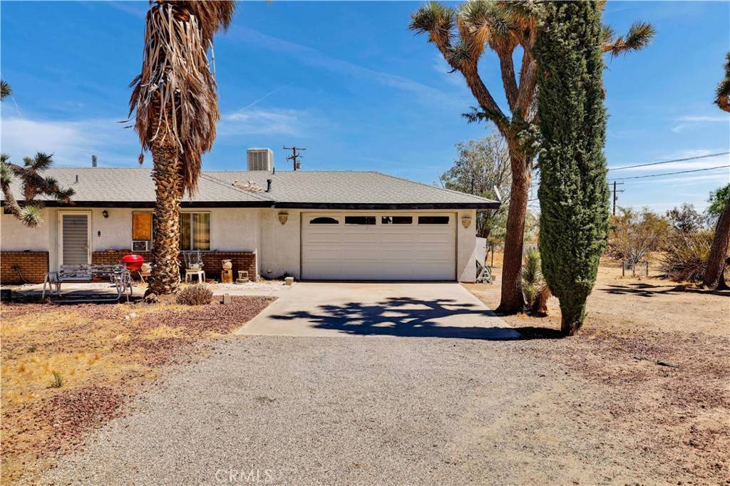 Joshua Tree, CA 92252,60140 Adobe RD