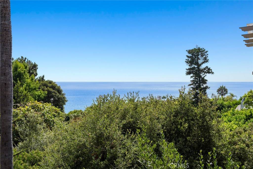 Laguna Beach, CA 92651,31402 Ocean View ST