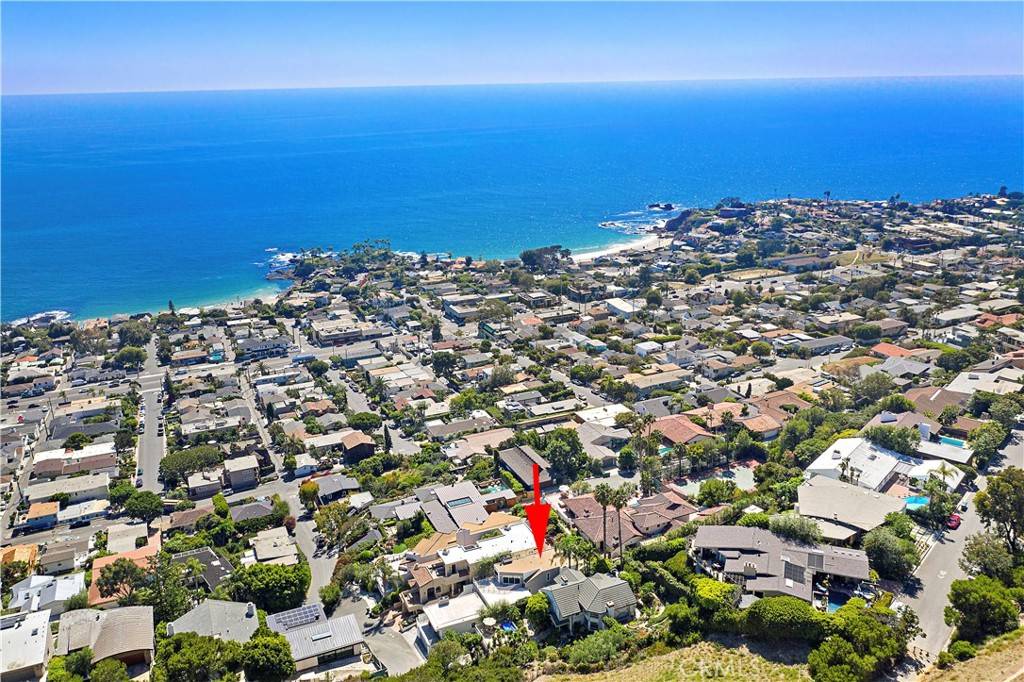 Laguna Beach, CA 92651,362 Pinecrest DR