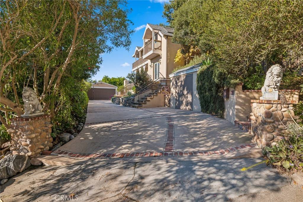 Laguna Beach, CA 92651,652 Agate ST