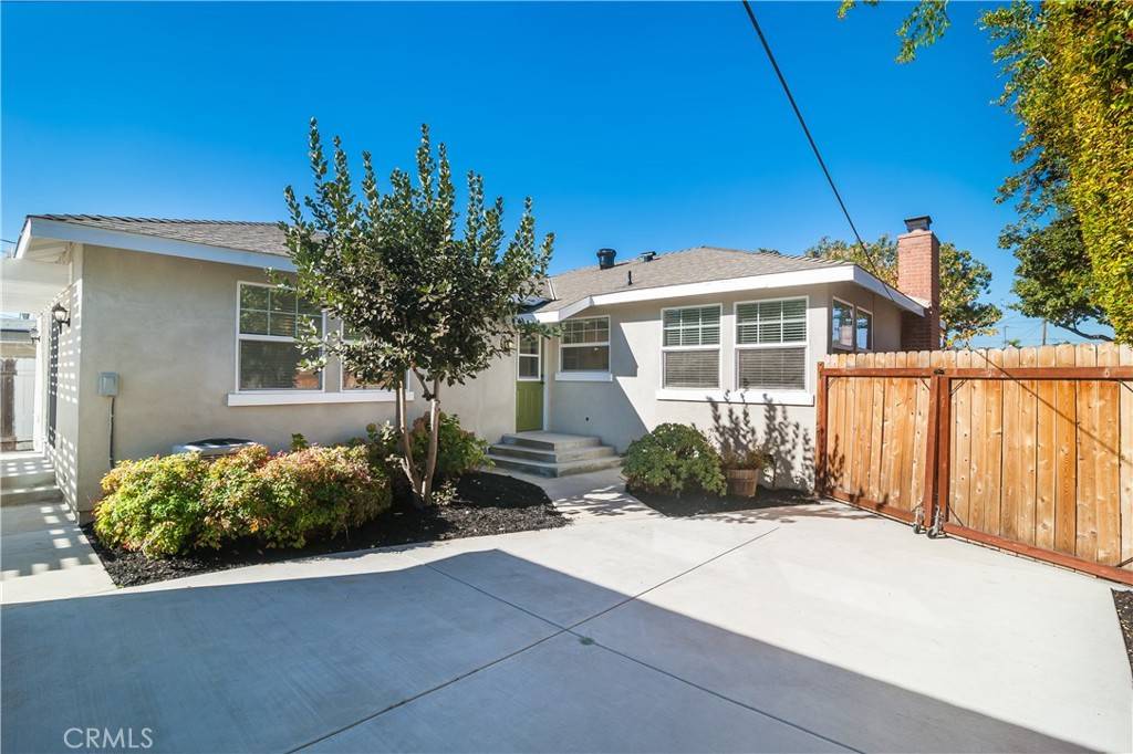 Fullerton, CA 92832,812 W Amerige AVE