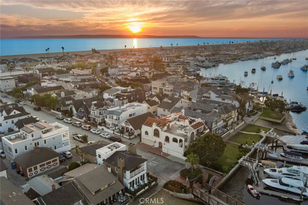 Newport Beach, CA 92661,501 W Edgewater AVE