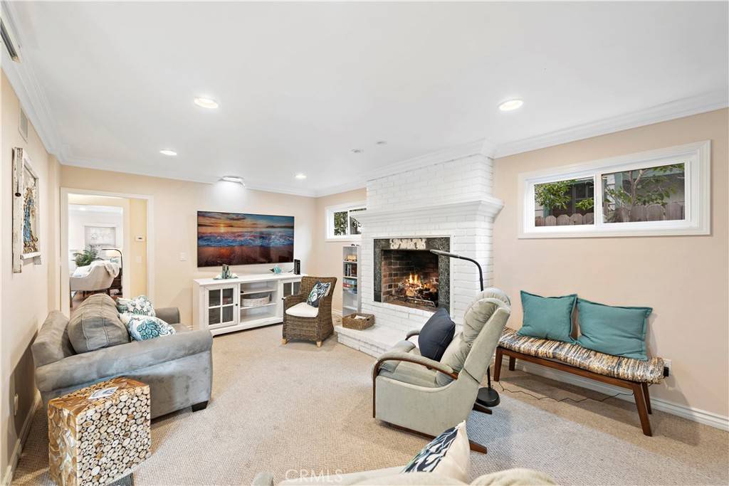 Laguna Beach, CA 92651,1466 Randall WAY