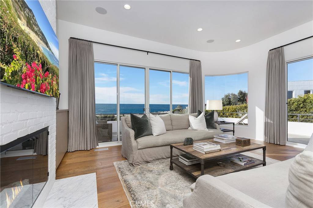 Laguna Beach, CA 92651,791 Barracuda Way