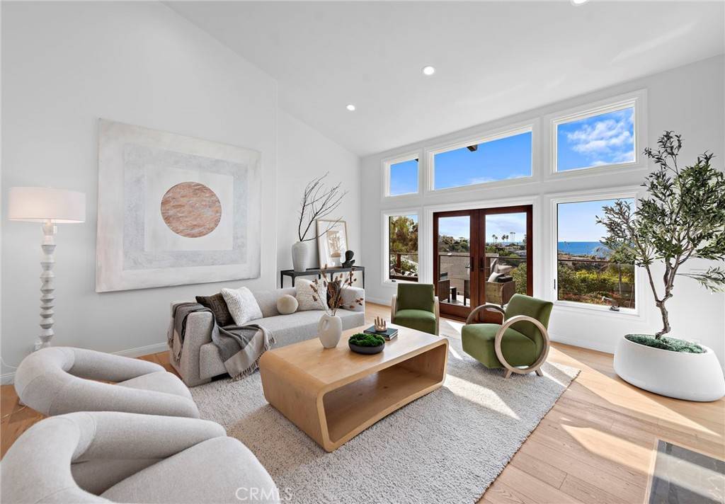 Laguna Beach, CA 92651,2335 Hillview Drive