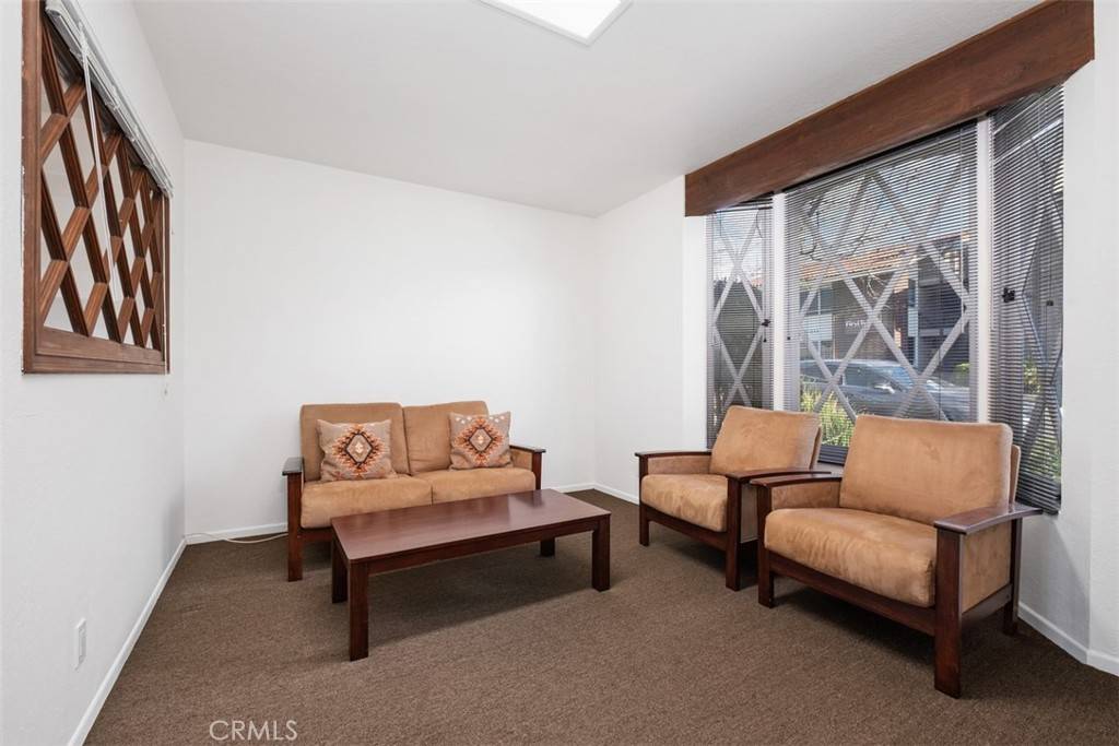 Laguna Beach, CA 92651,939 Glenneyre ST #B