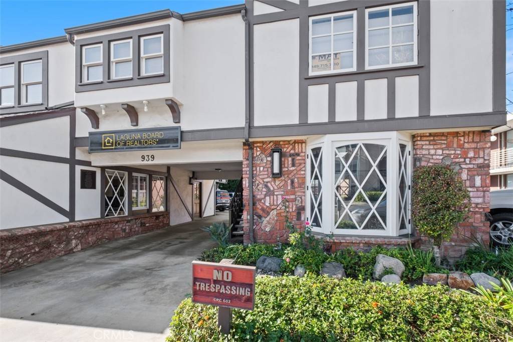 Laguna Beach, CA 92651,939 Glenneyre ST #B