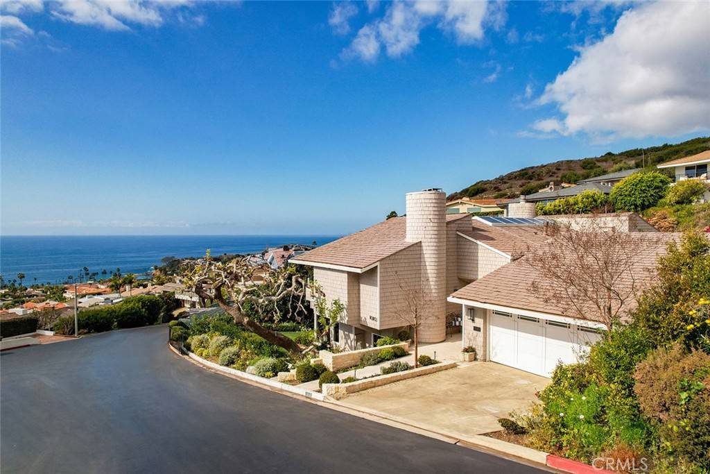 Laguna Beach, CA 92651,1010 Emerald Bay