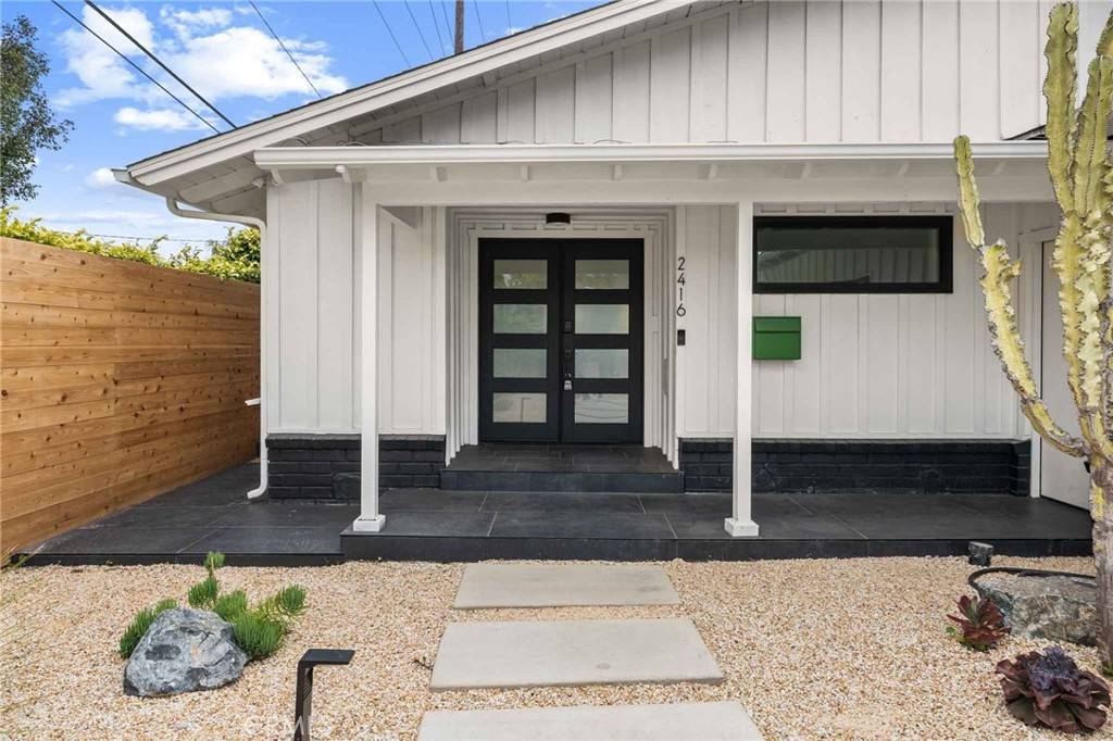 Manhattan Beach, CA 90266,2416 Palm AVE