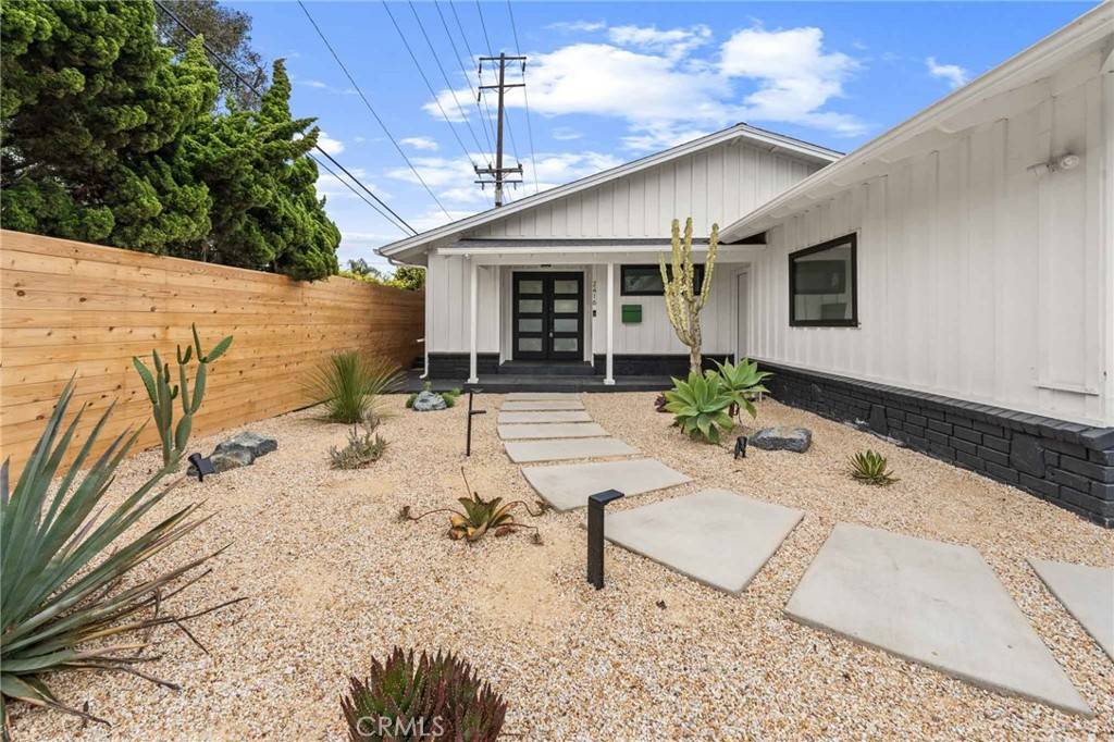 Manhattan Beach, CA 90266,2416 Palm AVE