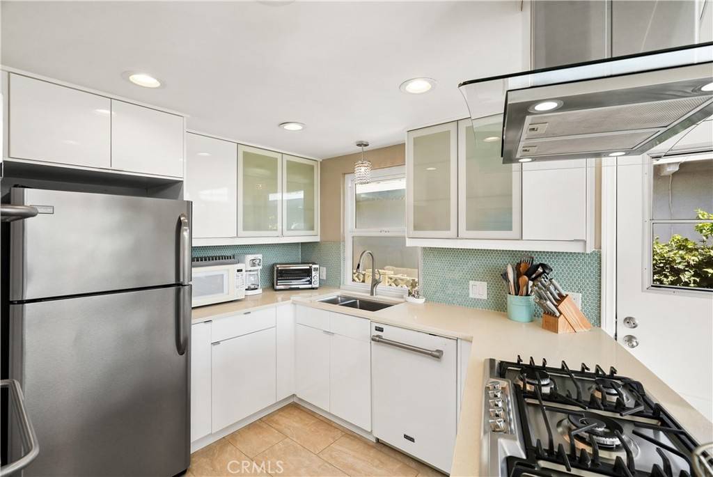 Dana Point, CA 92629,25221 La Cresta DR