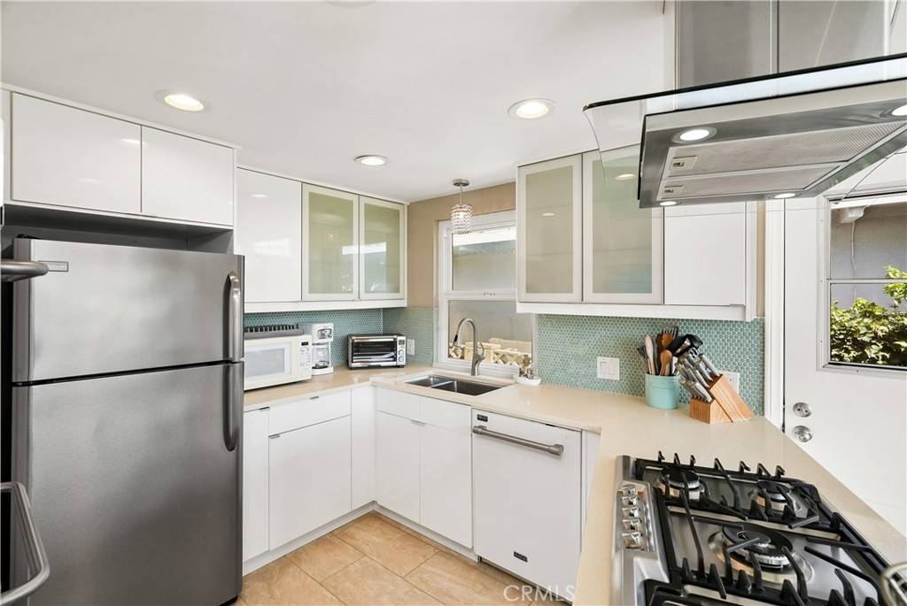 Dana Point, CA 92629,25221 La Cresta DR
