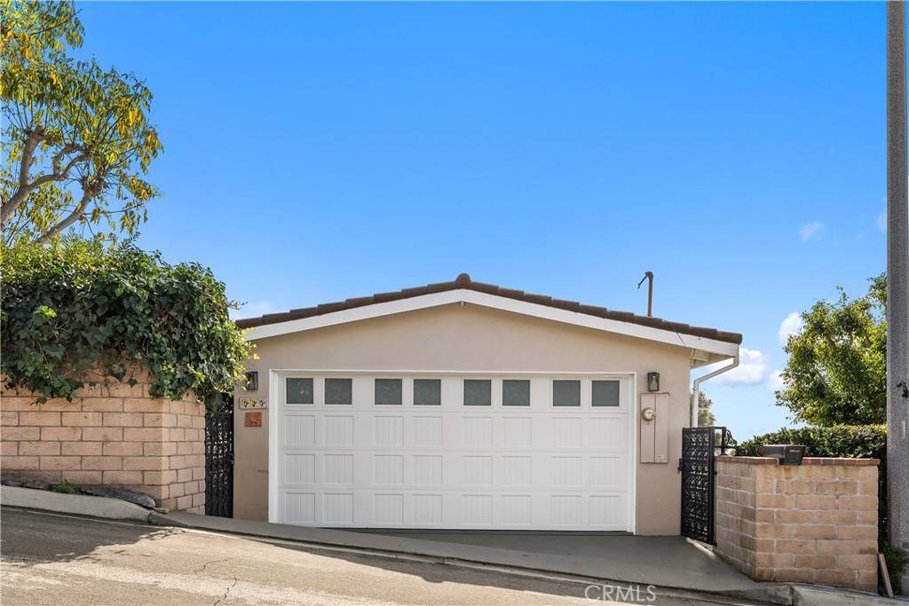 Laguna Beach, CA 92651,535 Mystic Way