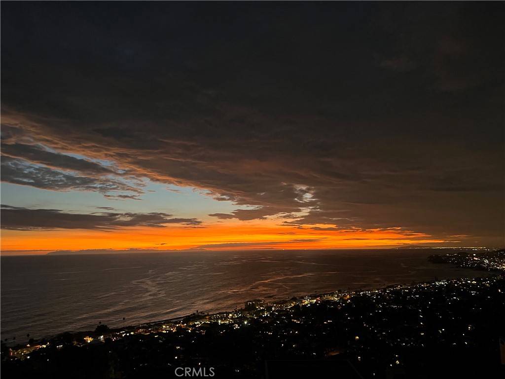 Laguna Beach, CA 92651,2378 Crestview DR