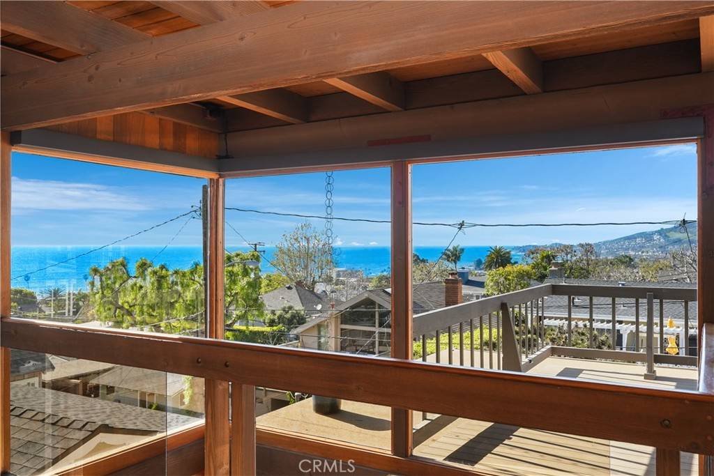Laguna Beach, CA 92651,461 Osgood CT