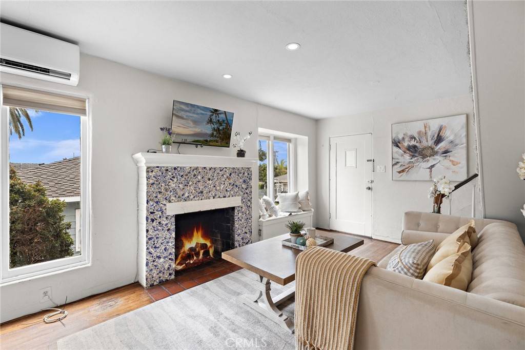 Laguna Beach, CA 92651,251 Viejo ST