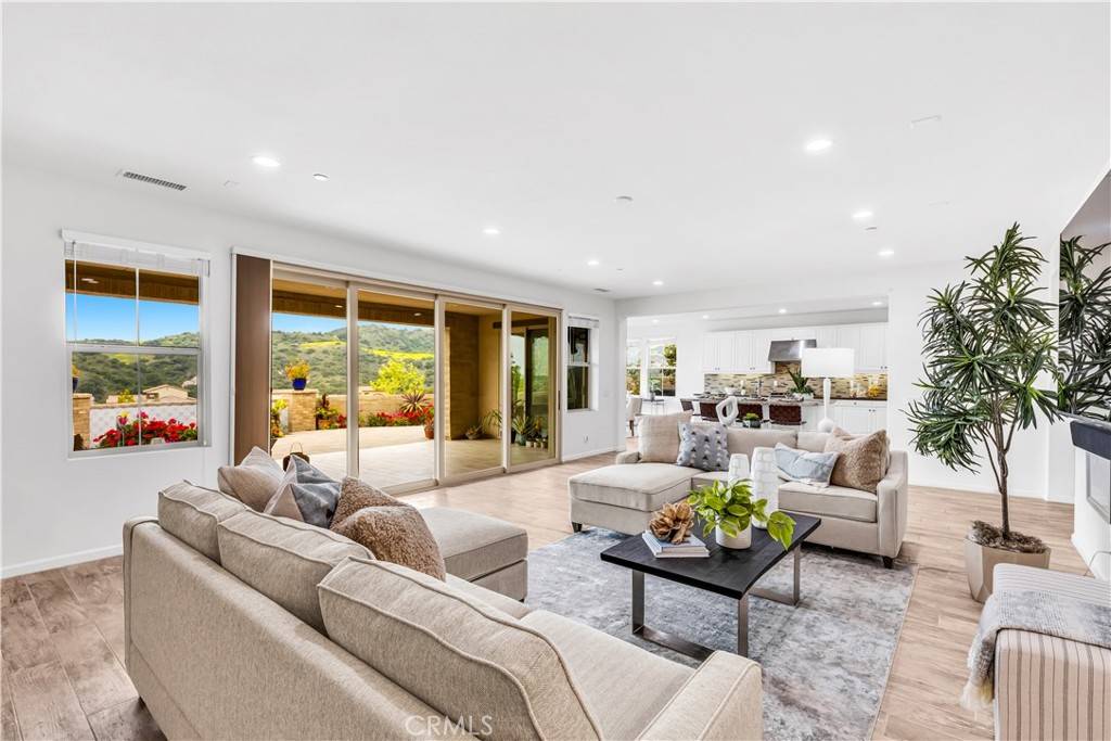 Rancho Mission Viejo, CA 92694,35 Cantar ST