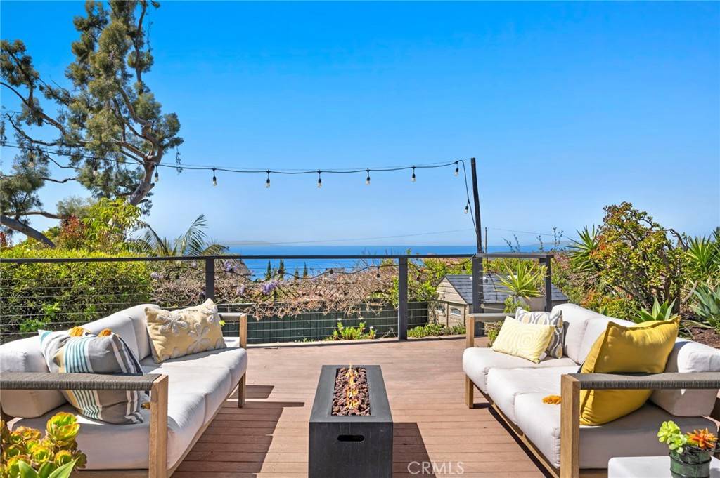 Laguna Beach, CA 92651,2909 Alta Laguna