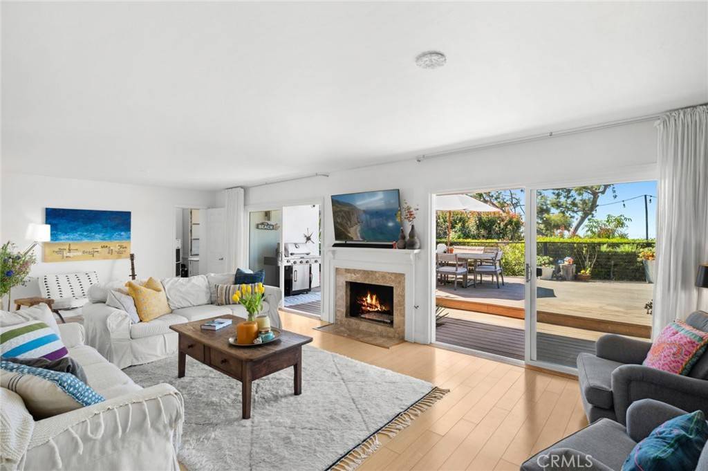 Laguna Beach, CA 92651,2909 Alta Laguna