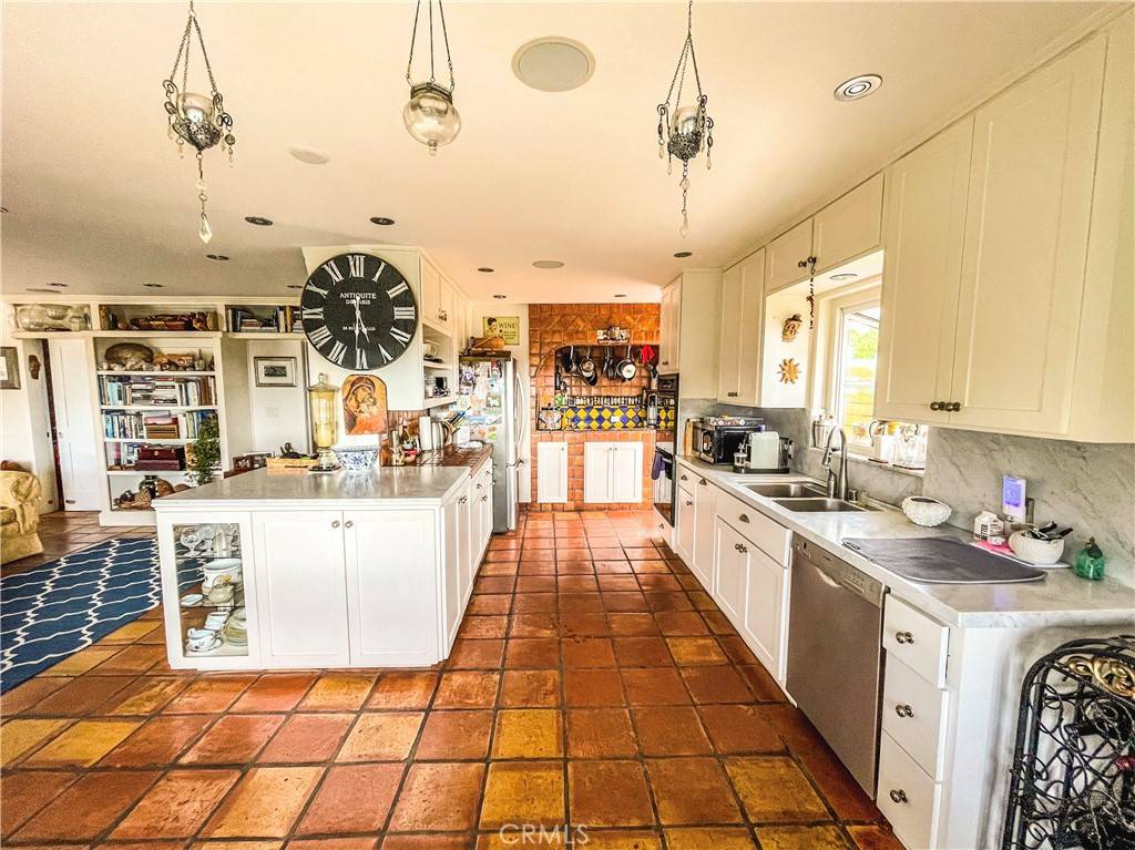 Laguna Beach, CA 92651,30722 Marilyn DR