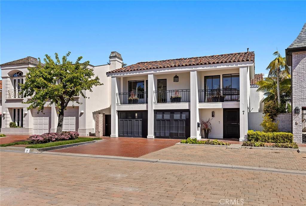 Newport Beach, CA 92660,7 Linda Isle