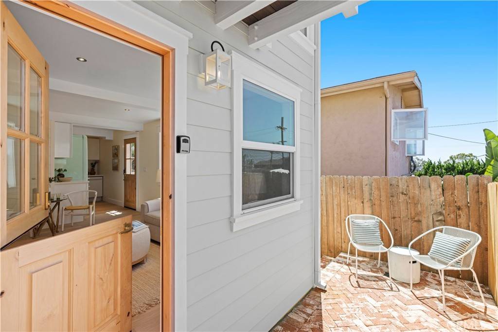 Laguna Beach, CA 92651,31721 Fairview RD #Lower Right