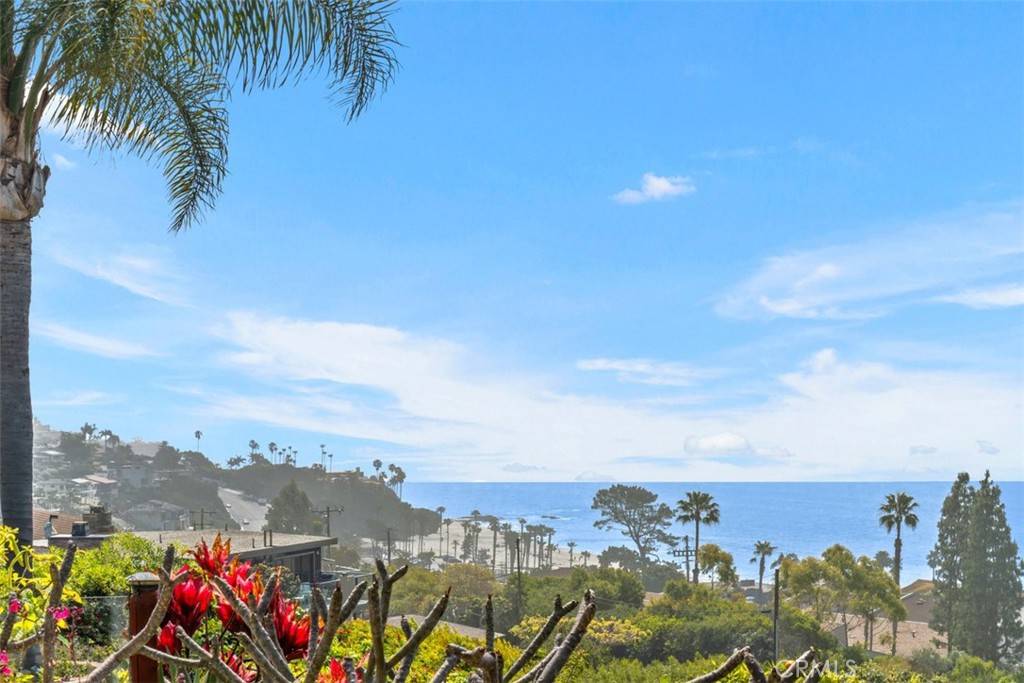 Laguna Beach, CA 92651,30811 Driftwood DR