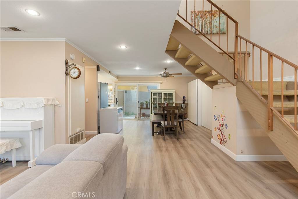 Anaheim, CA 92804,2157 W Essex CIR