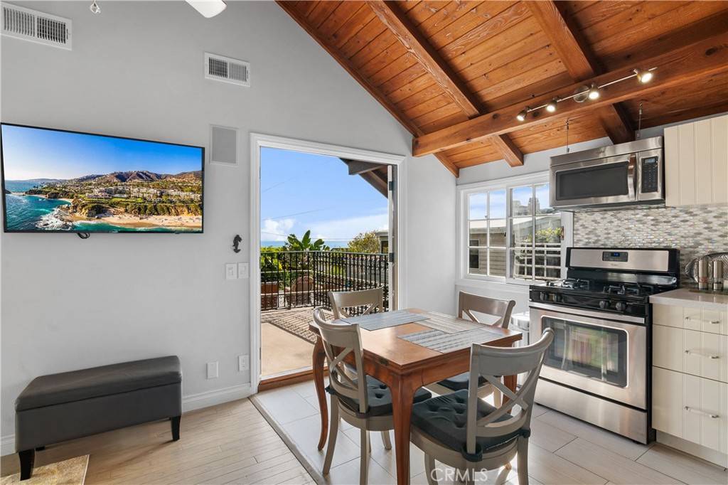 Laguna Beach, CA 92651,848 Cliff