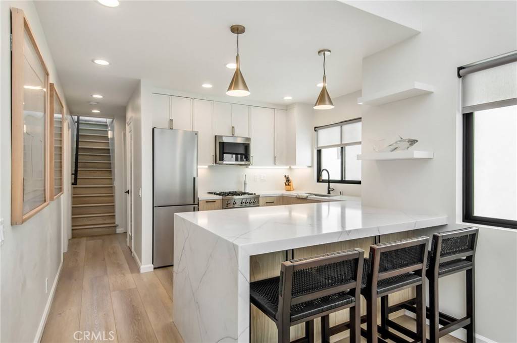 Corona Del Mar, CA 92625,717 1/2 Orchid AVE