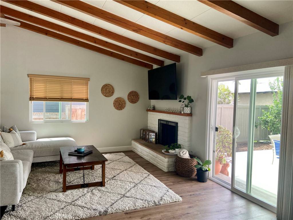 San Clemente, CA 92672,172 W Avenida Junipero