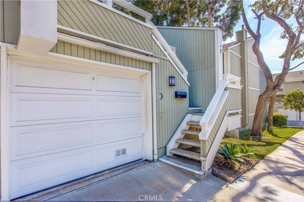 Newport Beach, CA 92663,111 Columbia ST #250