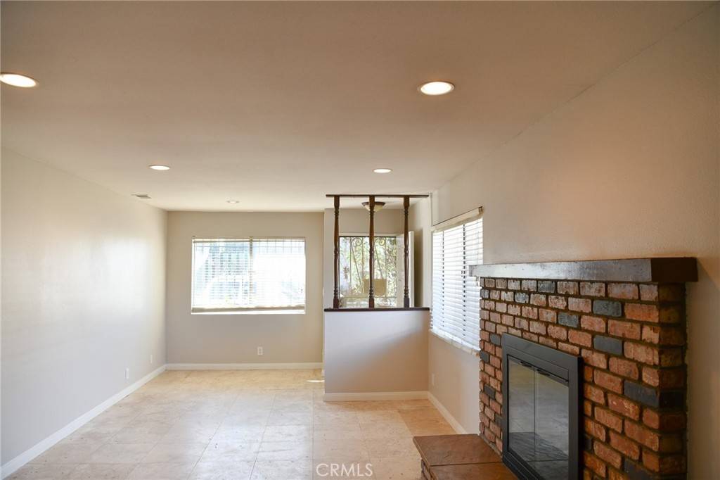 Hawthorne, CA 90250,12026 York AVE