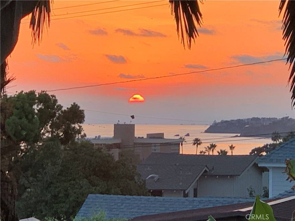 Laguna Beach, CA 92651,274 3 Diamond ST